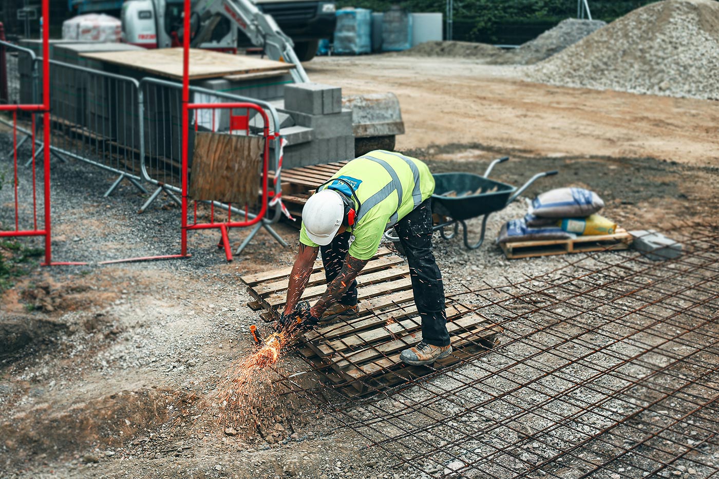 CONSTRUCTION ACCIDENT AND INJURY ATTORNEYS